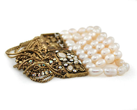 Champagne Pearl Stretch Bracelet with Gold Accent and Strands 